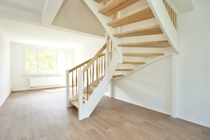 Große Maisonette-Wohnung / Frisch saniert