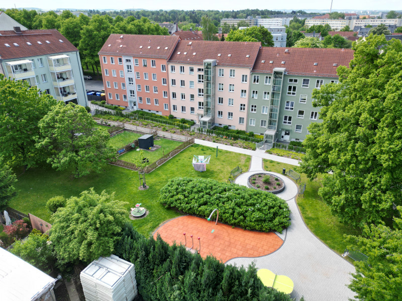 Moderne Wohnung mit Balkon